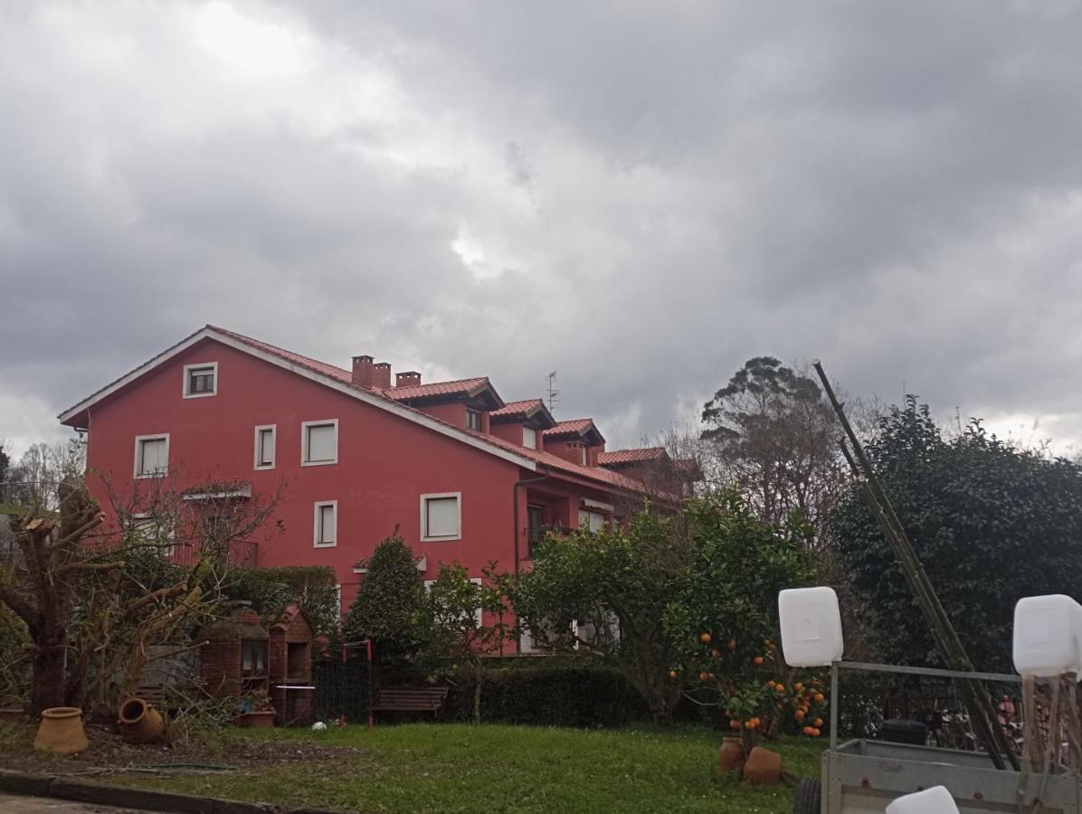 Duplex En Комільяс Екстер'єр фото