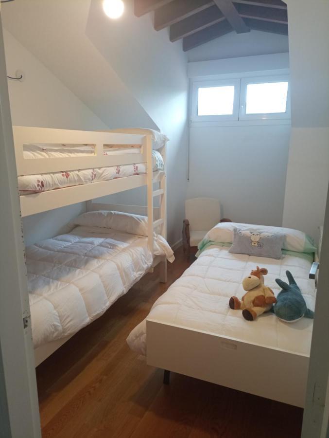 Duplex En Комільяс Екстер'єр фото